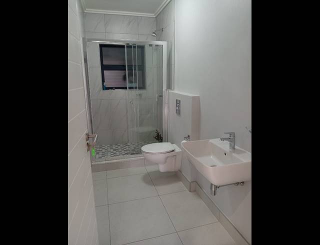 2 BEDROOM APARTMENT TO LET IN UMHLANGA RIDGE